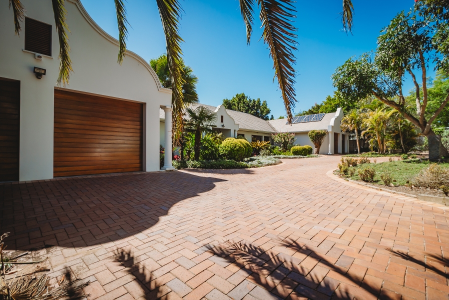 4 Bedroom Property for Sale in Dormehls Drift Western Cape